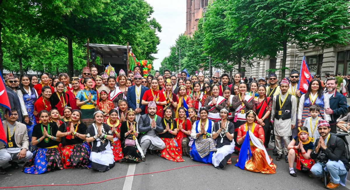 जर्मनीको बर्लिनमा आयोजित "Berlin Carnival" का अवसरमा इनास जर्मनीको प्रस्तुती